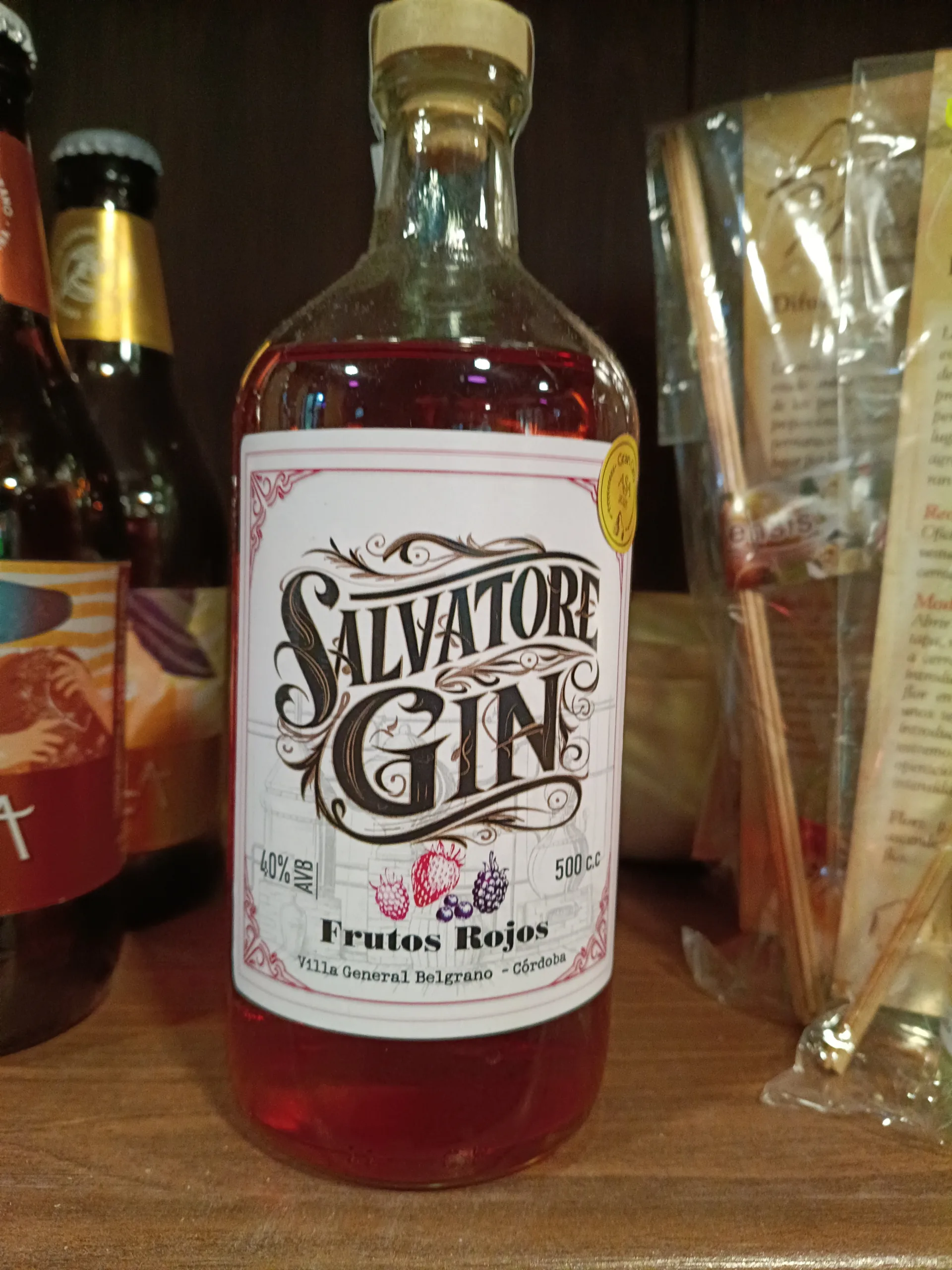 Gin Salvatore Frutos rojos x 500